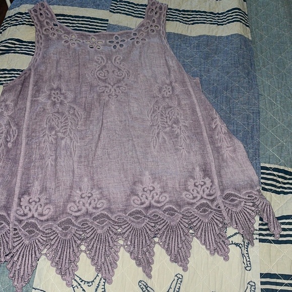 Cancun Purple Embroidered Eyelet Sleeveless Top - Picture 4 of 8